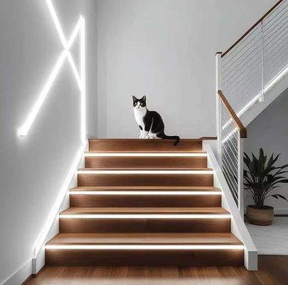 16.5FT / 5 Meter Vlekloos Silicone LED-kanaalsysteem Ingebouwde flexibele buis met melkwitte dekking Wijdere baan Voor 12 mm waterdicht LED-strooklicht USC7 WW